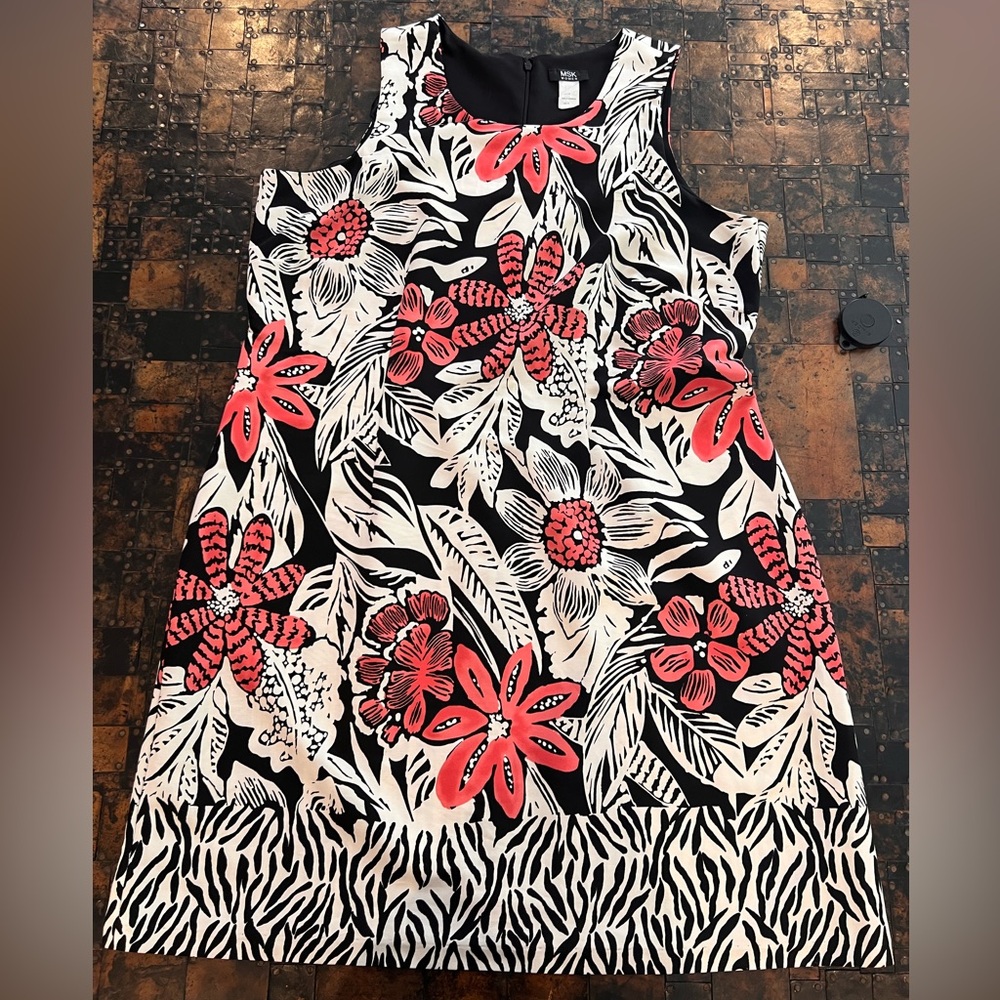 MSK Women's Black and Red Patterned Dress